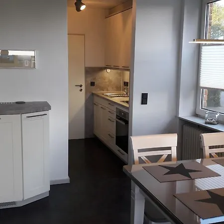 Föhrien-Oase - Ferienwohnung direkt am Südstrand - Haus Oland - Wohnung 4 * Risum-Lindholm