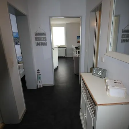 Apartment Föhrien-Oase - Ferienwohnung direkt am Südstrand - Haus Oland - Wohnung 4